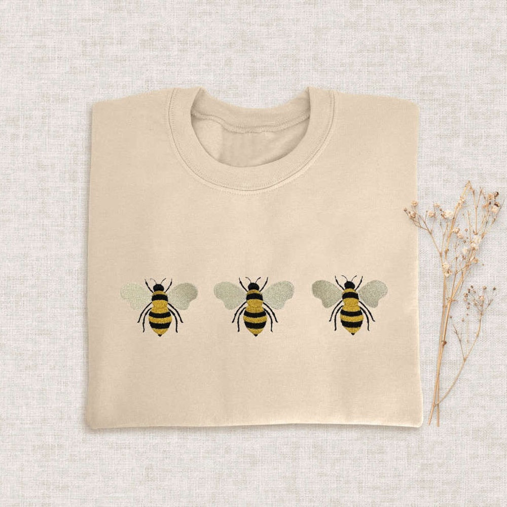 Eembroidered Custom Sweatshirts, Bee Embroidered Sweatshirt 2D Crewneck Sweatshirt For Men And Women, Christmas Gift