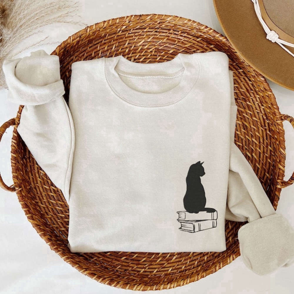 Eembroidered Custom Sweatshirts, Black Cat On Books Embroidered Sweatshirt 2D Crewneck Sweatshirt For Family, Christmas Gift