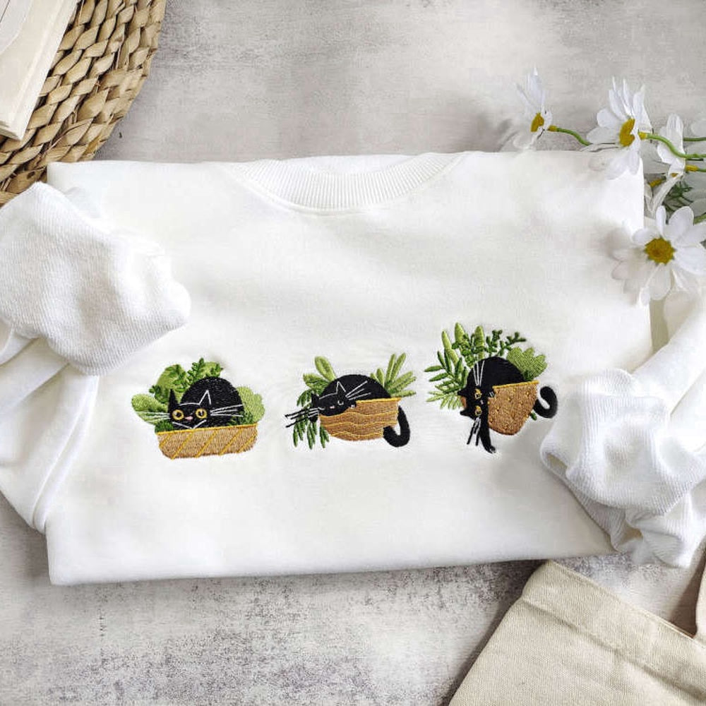 Eembroidered Custom Sweatshirts, Cute Black Cat And Plants Embroidered Sweatshirt 2D Crewneck Sweatshirt For Family, Christmas Gift
