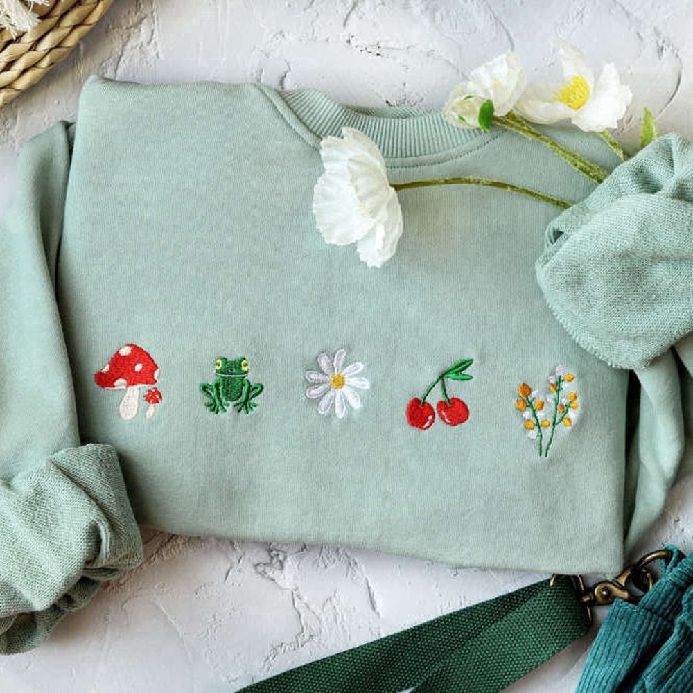 Eembroidered Custom Sweatshirts, Cute Daisy Mushroom Embroidered Sweatshirt 2D Crewneck Sweatshirt For Family, Christmas Gift