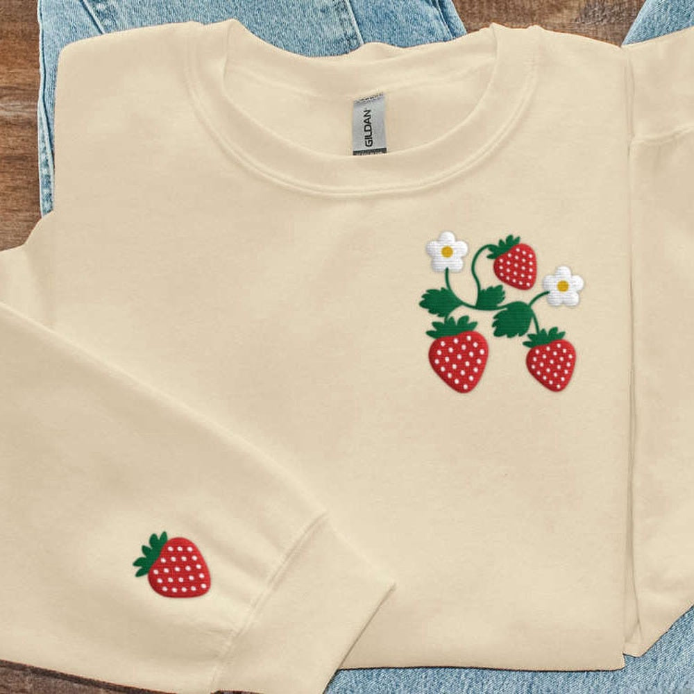 Eembroidered Custom Sweatshirts, Strawberry Embroidered Sweatshirt 2D Crewneck Sweatshirt For Family, Christmas Gift