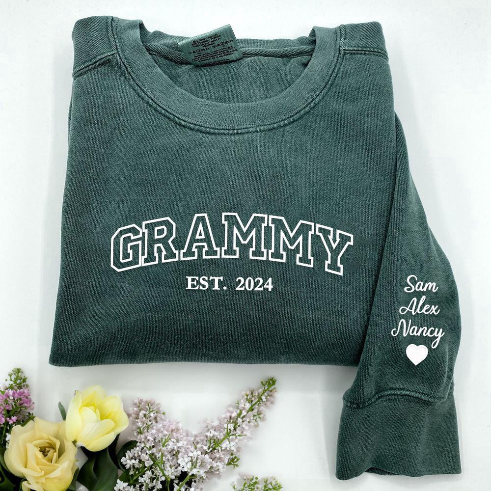 Embroidered Christmas Sweatshirts, Embroidered Grammy 1 Sweatshirt With Grandkids Names, Gift For Mother'S Day
