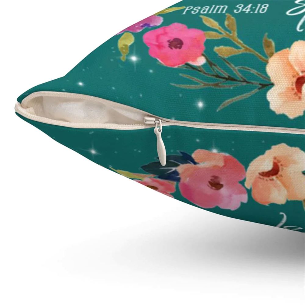 Jesus Pillow, Wreath Pillow, Christmas Gift For Christan, Psalm 3418 The Lord is close to the brokenhearted Throw Pillow, Christmas Throw Pillow