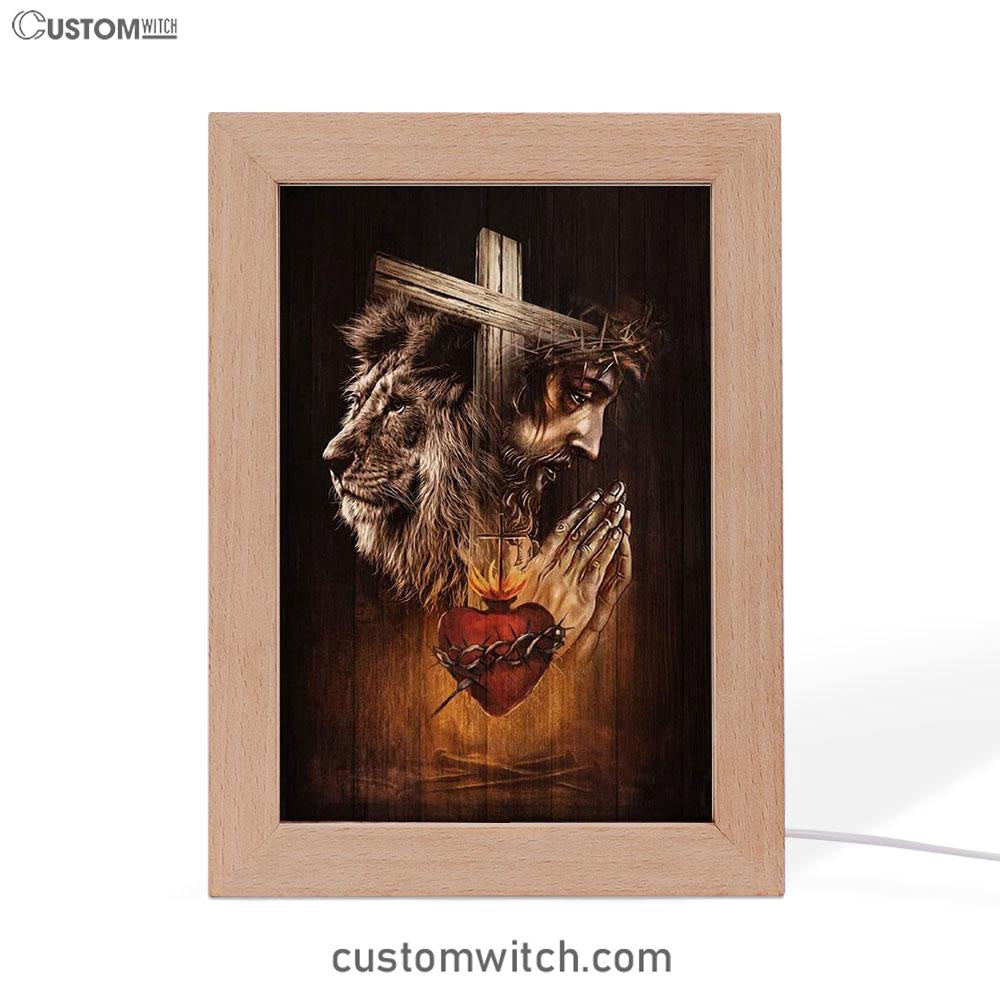 Jesus Prays Heart Lion Frame Lamp Prints - Lion Frame Lamp Art - Christian Inspirational Frame Lamp