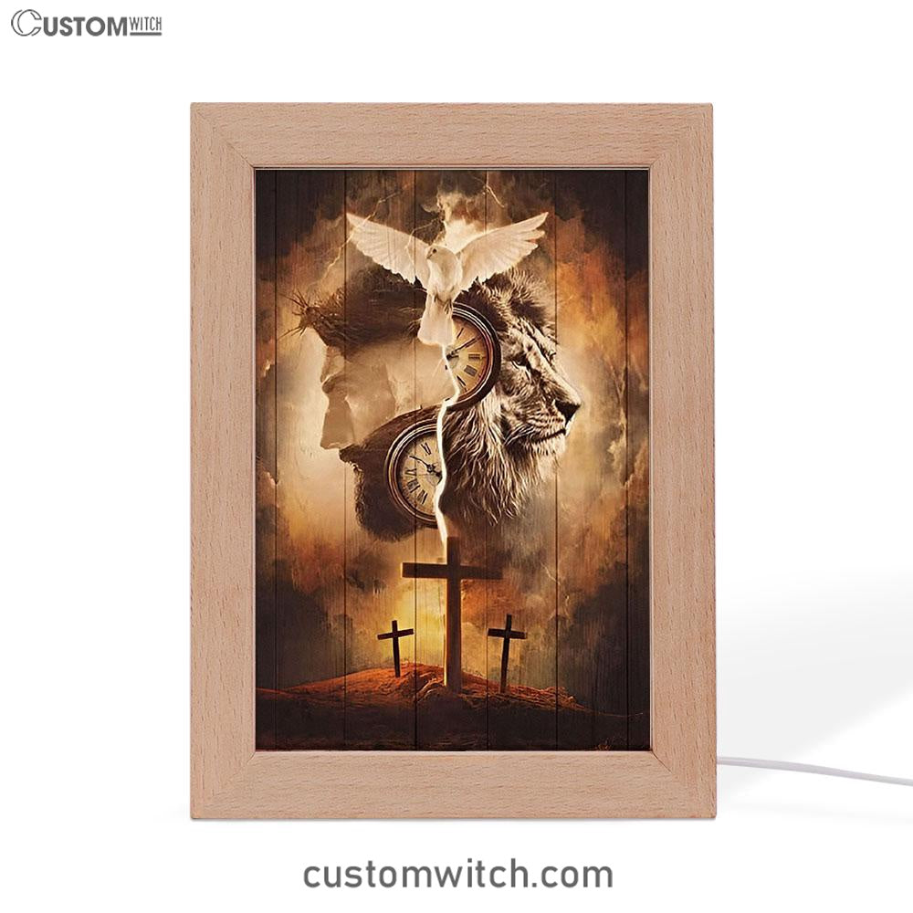 The Lion King Jesus Cross Frame Lamp Prints - Lion Frame Lamp Art - Christian Inspirational Frame Lamp