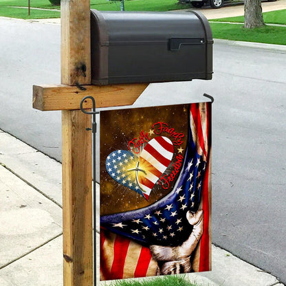 Christian Garden Flags, Faith Family Freedom American Flag, Christian House Flags, Christian Cross Flag, Faith Flag