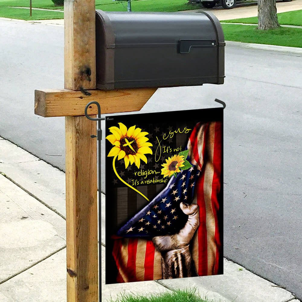 Christian Garden Flags, Jesus It's A Relationship Flag, Christian House Flags, Christian Cross Flag, Faith Flag