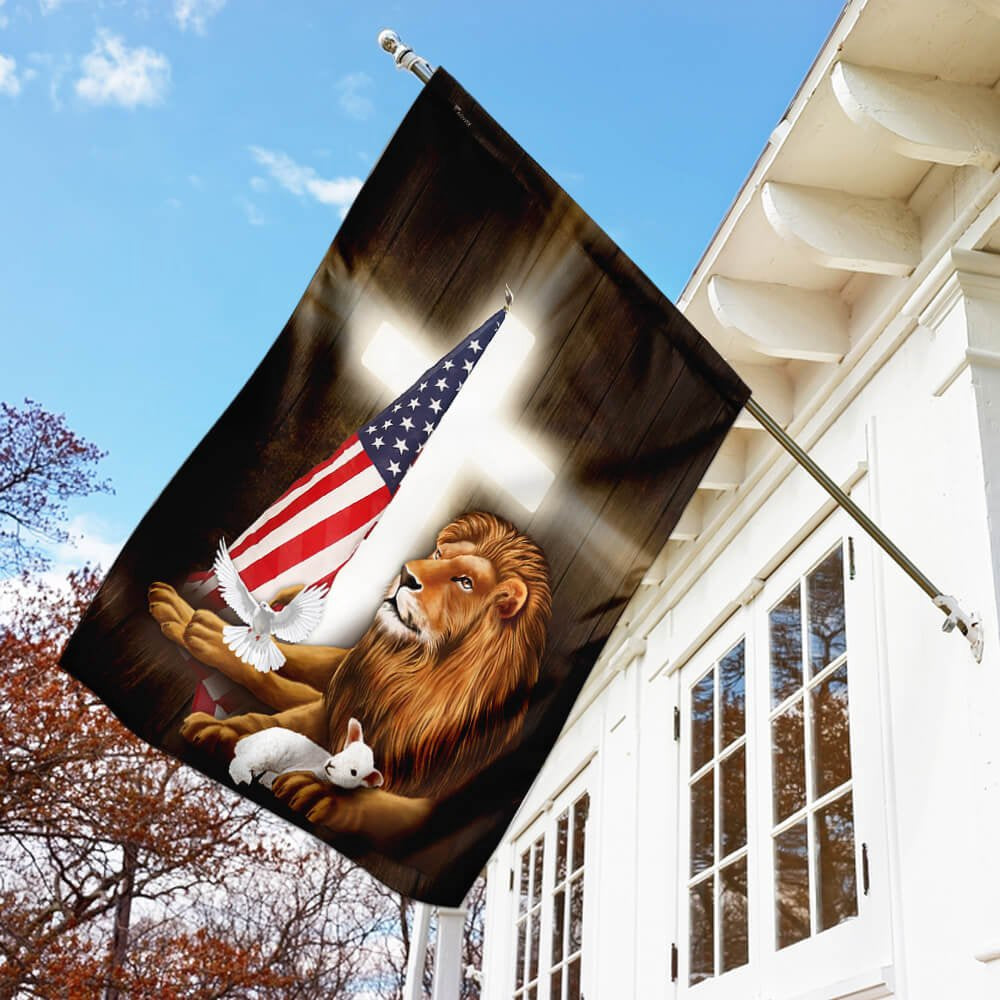 Christian Garden Flags, Lion and Lamb Cross Flag, Christian House Flags, Christian Cross Flag, Faith Flag