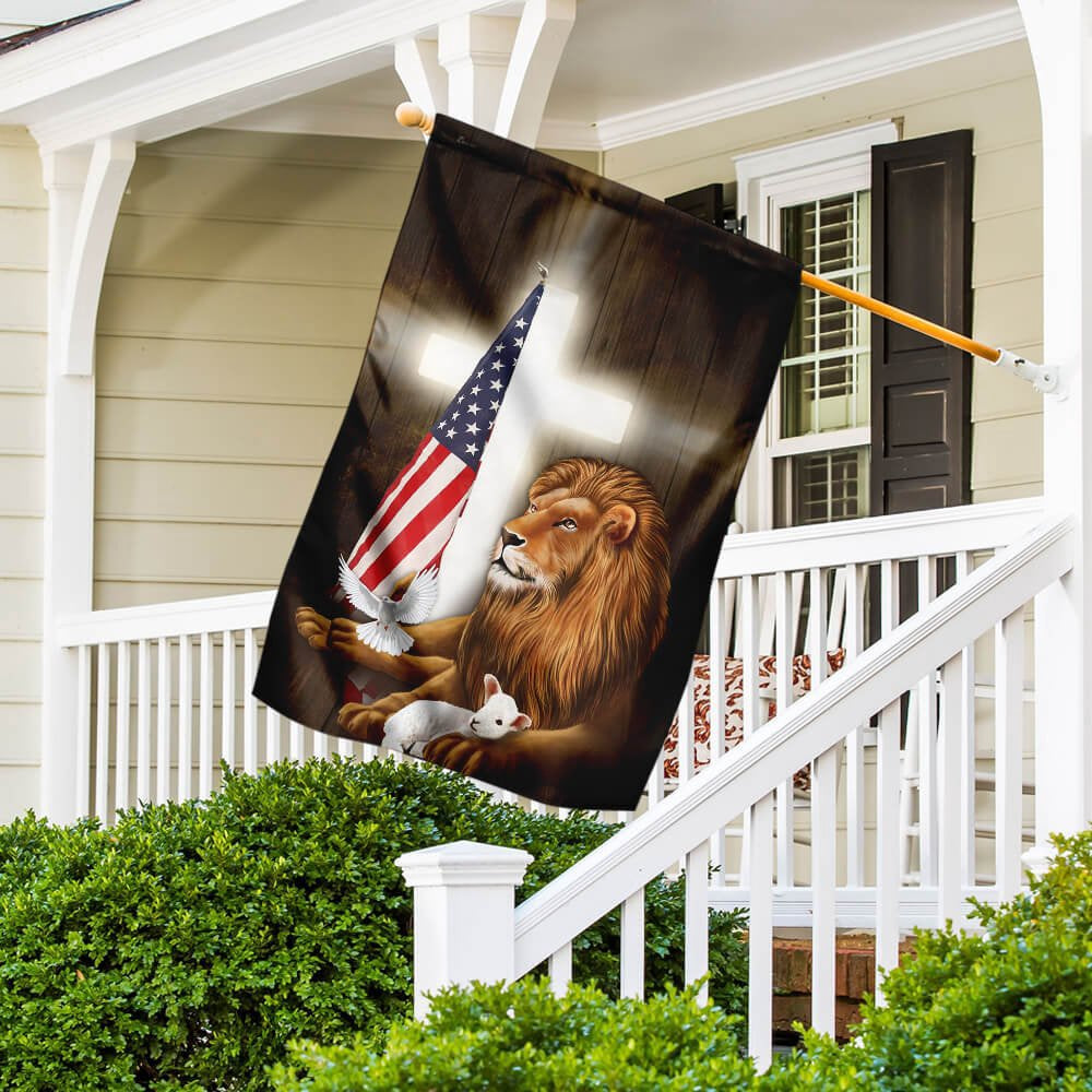 Christian Garden Flags, Lion and Lamb Cross Flag, Christian House Flags, Christian Cross Flag, Faith Flag