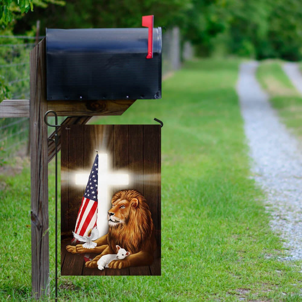Christian Garden Flags, Lion and Lamb Cross Flag, Christian House Flags, Christian Cross Flag, Faith Flag