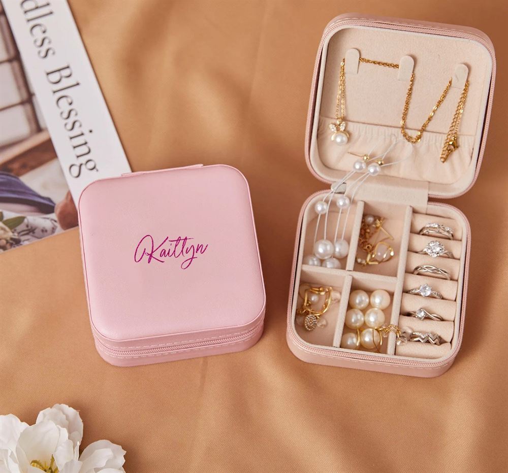 Custom Name Jewelry Box, Personalized Birthday Gift for Women Mom Daughter Friends Female Her Teenage Girl Teacher, Mother's Day Jewelry Case