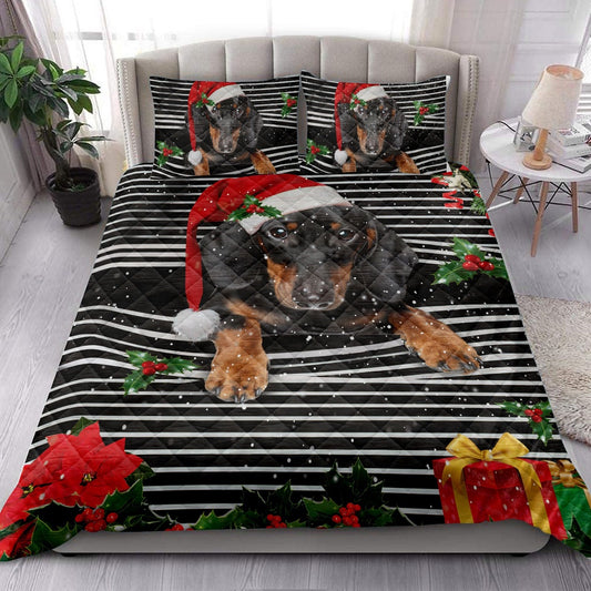 Dachshund Quilt Set, Dachshundmas Striped With Santa Hat And Holy Berry Snowflake Quilt Blanket