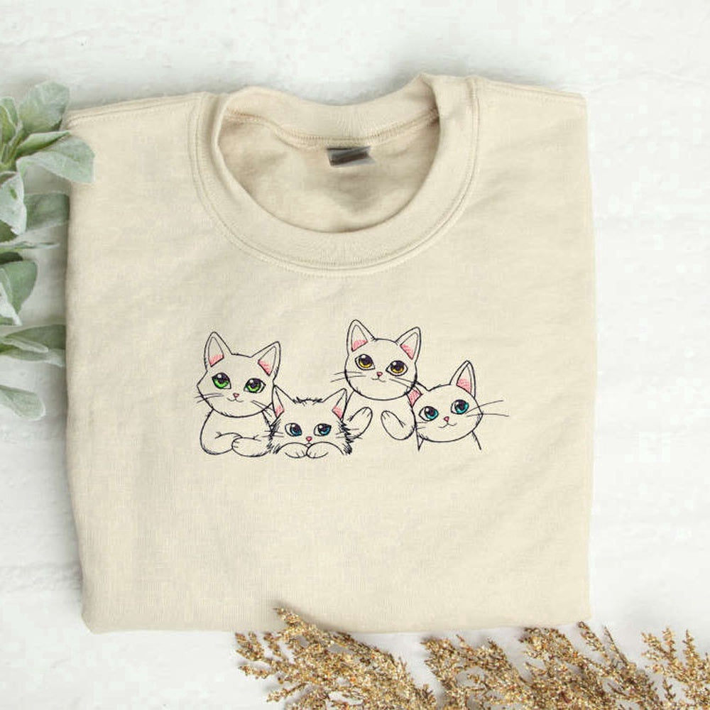 Eembroidered Custom Sweatshirts, Adorable Cats Embroidered Sweatshirt, Crewneck Aesthetic Sweatshirt, Gift For Cat Lovers, Christmas Gift
