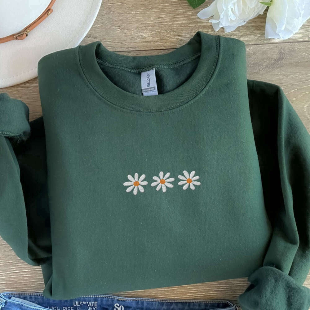 Eembroidered Custom Sweatshirts, Cute Daisy Embroidered Sweatshirt, Minimalist Daisy Embroidered Sweater For Mom, Christmas Gift