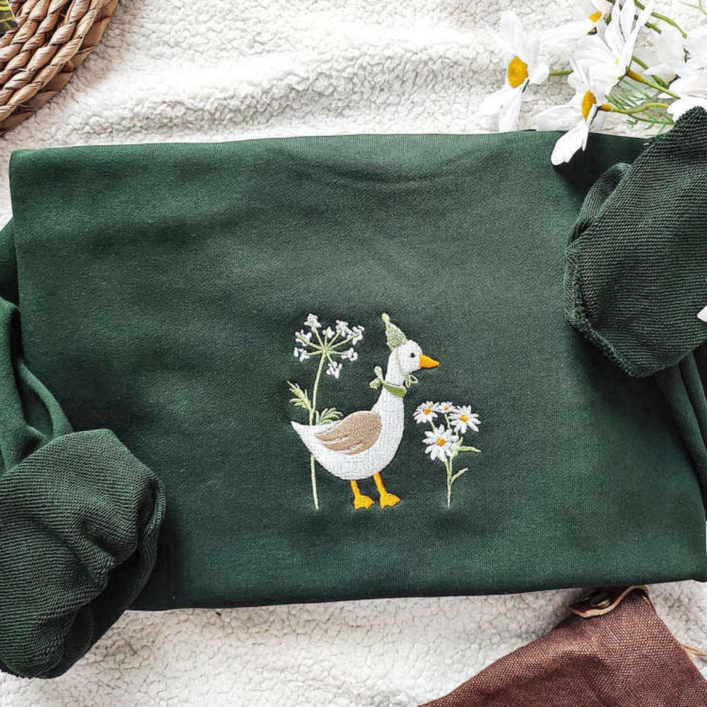 Eembroidered Custom Sweatshirts, Cute Duck Embroidered Sweatshirt 2D Crewneck Sweatshirt For Women And Men, Christmas Gift