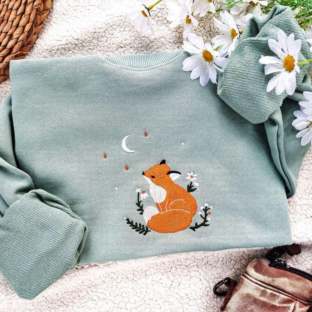 Eembroidered Custom Sweatshirts, Fox Daisy Embroidered Sweatshirt 2D Crewneck Sweatshirt Gift For Family, Christmas Gift