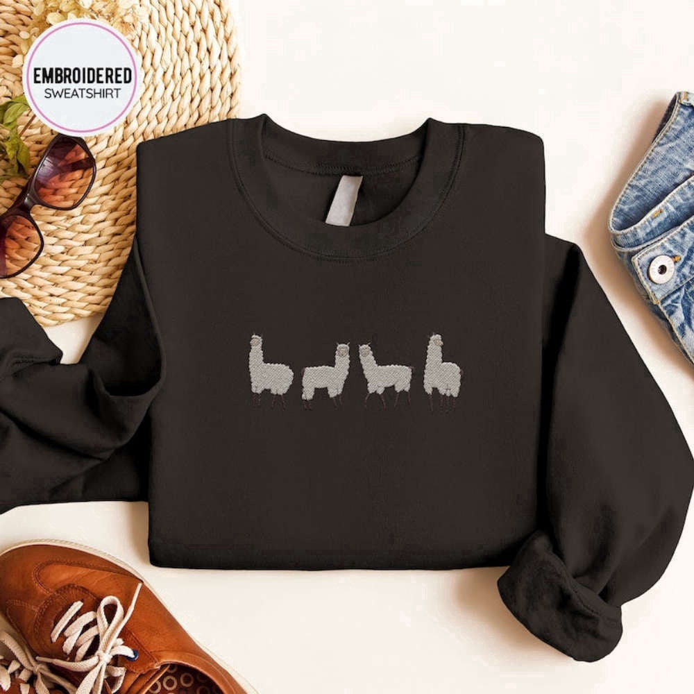 Eembroidered Custom Sweatshirts, Llama Lover Embroidered Sweatshirt 2D Crewneck Sweatshirt For Men And Women, Christmas Gift