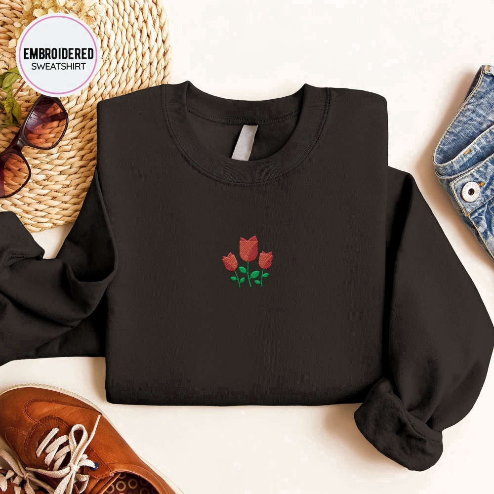 Eembroidered Custom Sweatshirts, Red Flowers Embroidered Sweatshirt 2D Crewneck Sweatshirt For Women And Women, Christmas Gift