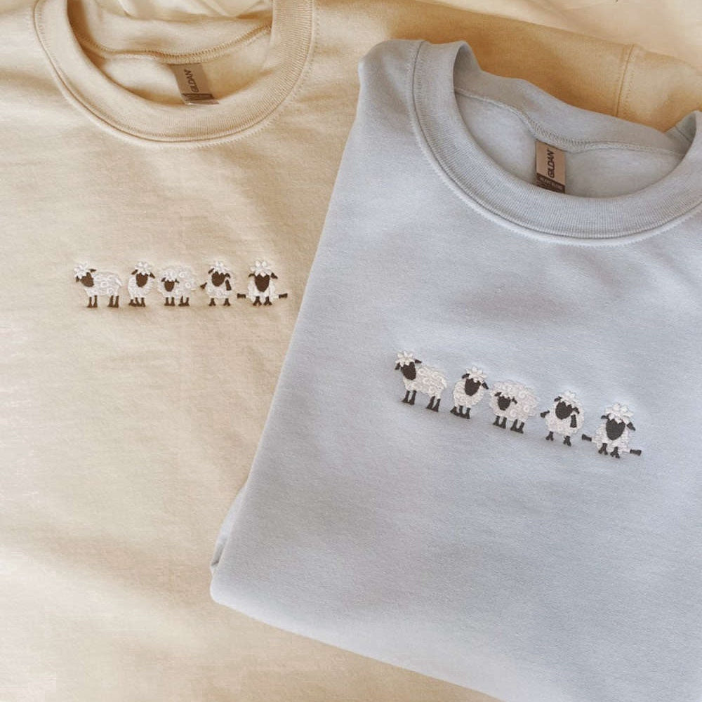 Eembroidered Custom Sweatshirts, Sheep Embroidered Sweatshirt 2D Crewneck Sweatshirt For Women And Men, Christmas Gift