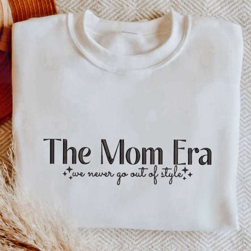 Eembroidered Custom Sweatshirts, The Mom Era Embroidered Sweatshirt 2D Crewneck Sweatshirt For Men And Women, Christmas Gift