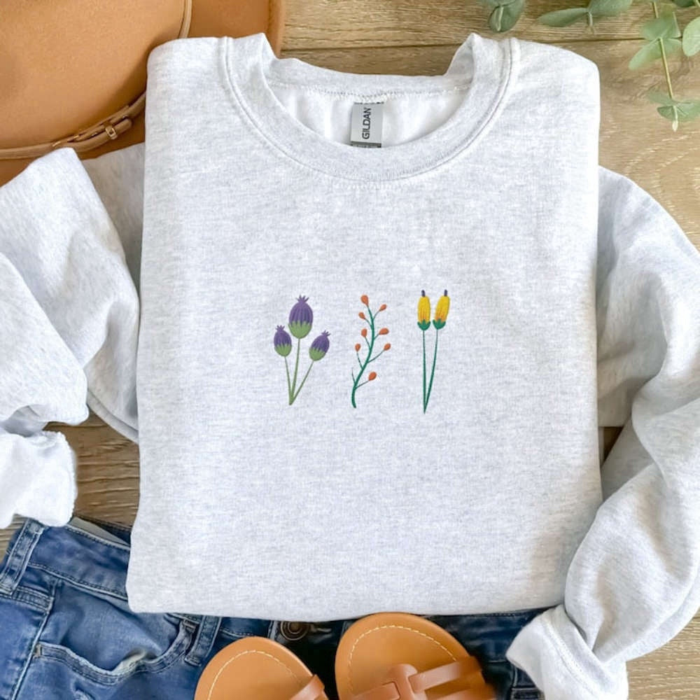 Eembroidered Custom Sweatshirts, Wild Flowers Embroidered Sweatshirt 2D Crewneck Sweatshirt For Family, Christmas Gift