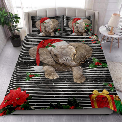Elephant Quilt Set, Elephantmas Striped With Santa Hat And Holy Berry Snowflake Quilt Blanket