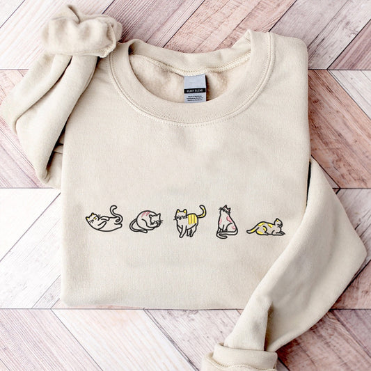 Embroidered Sweatshirt, Cute Cat Embroidered Crewneck Sweatshirt,Kawaii Sweatshirt,Crewneck Sweatshirt