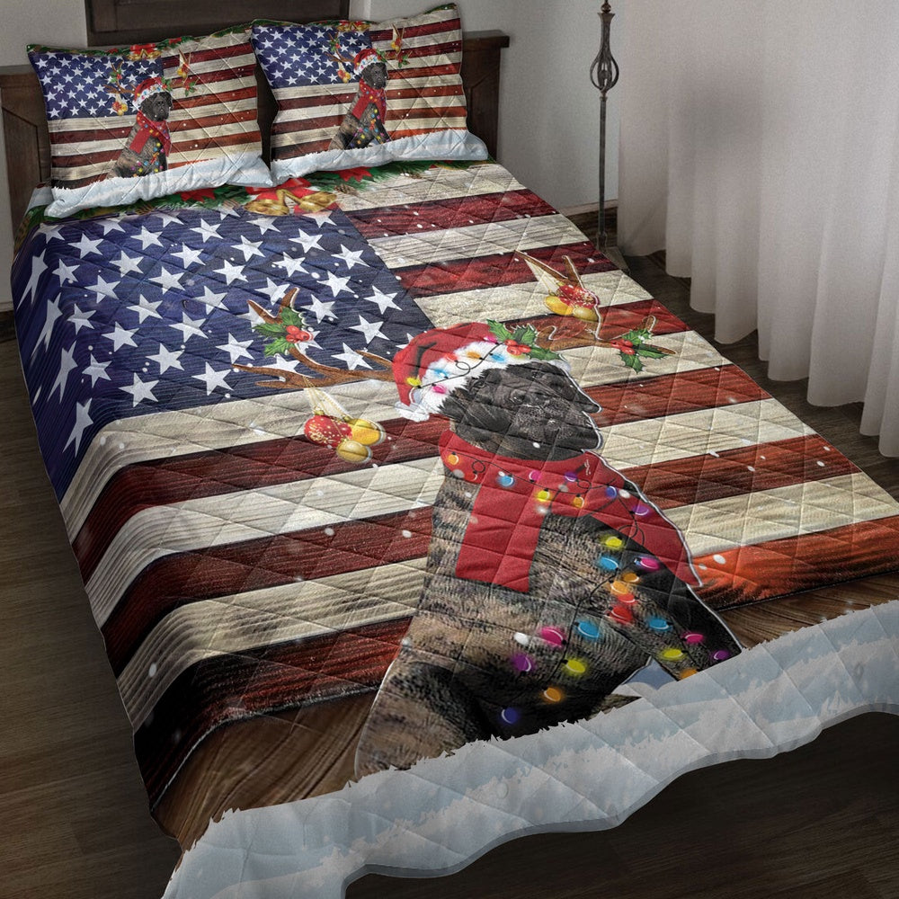 English Mastiff Quilt Set, Brindle English Mastiff Wearing Amas Hat With String Light Quilt Blanket