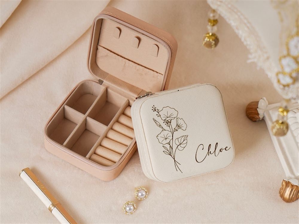Engraved Leather Jewelry Box, Jewelry Box Travel Case, Mother's Day Jewelry Case