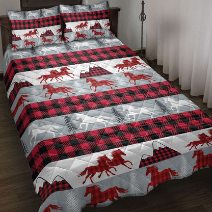 Horse Quilt Set, Christmas Horse Red Buffalo Plaid Winter Holiday Quilt Blanket