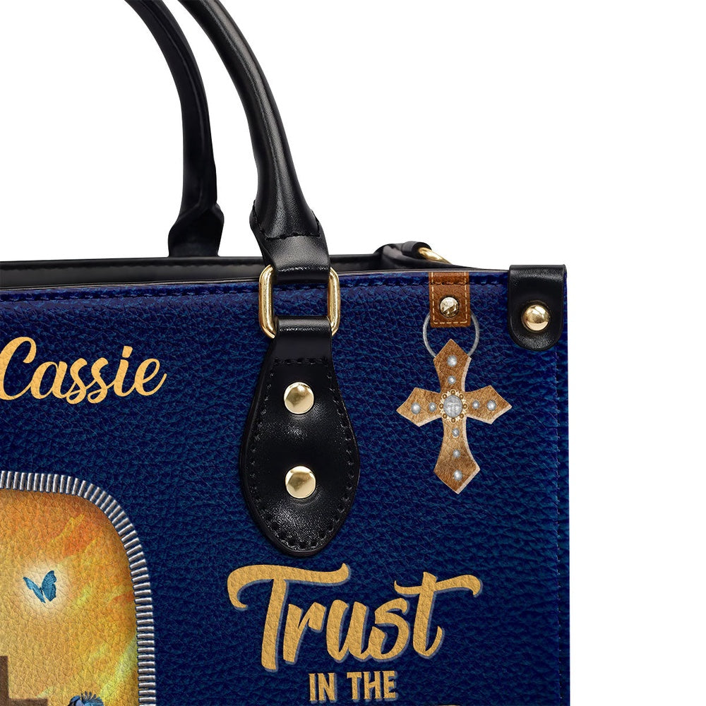 Personalized Christian Leather Bag, Trust In The Lord With All Your Heart - Awesome Personalized Leather Handbag, Faith Handbag
