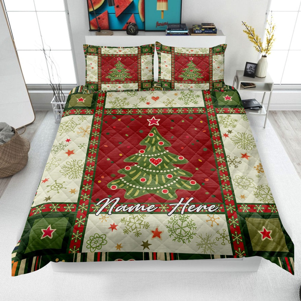 Personalized Christmas Patchwork Quilt Set, Xmas Tree Quilt Blanket & Pillowcases