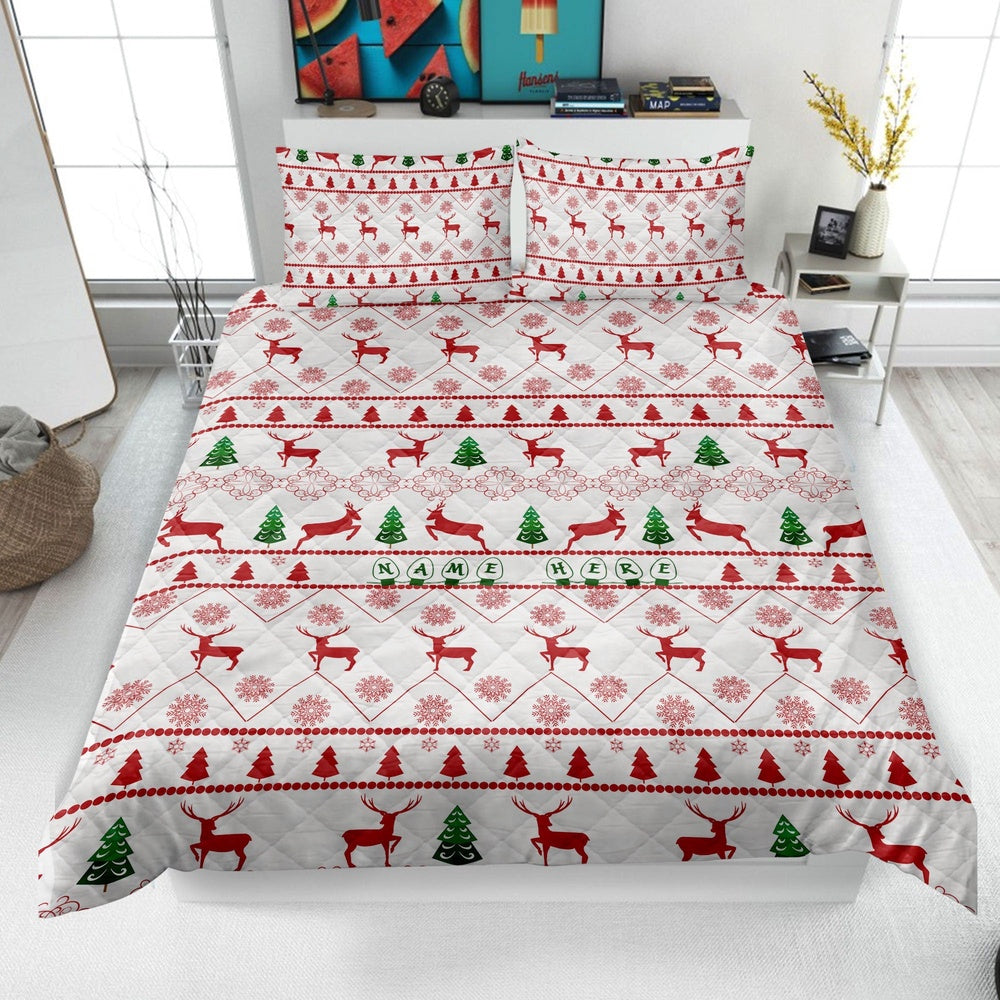 Personalized Christmas Quilt Set, Xmas Reindeer Snowflake Quilt Blanket & Pillowcases