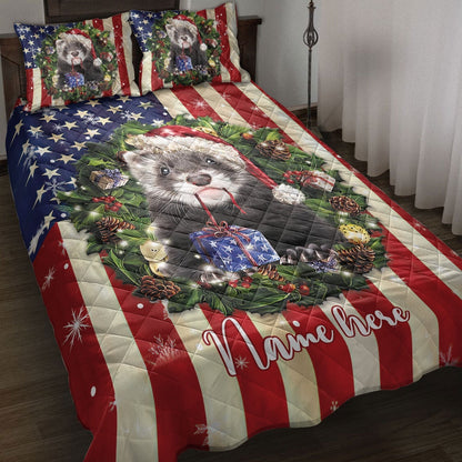 Personalized Otter Quilt Set, Otter Wearingmas Hat Wreaths Quilt Blanket