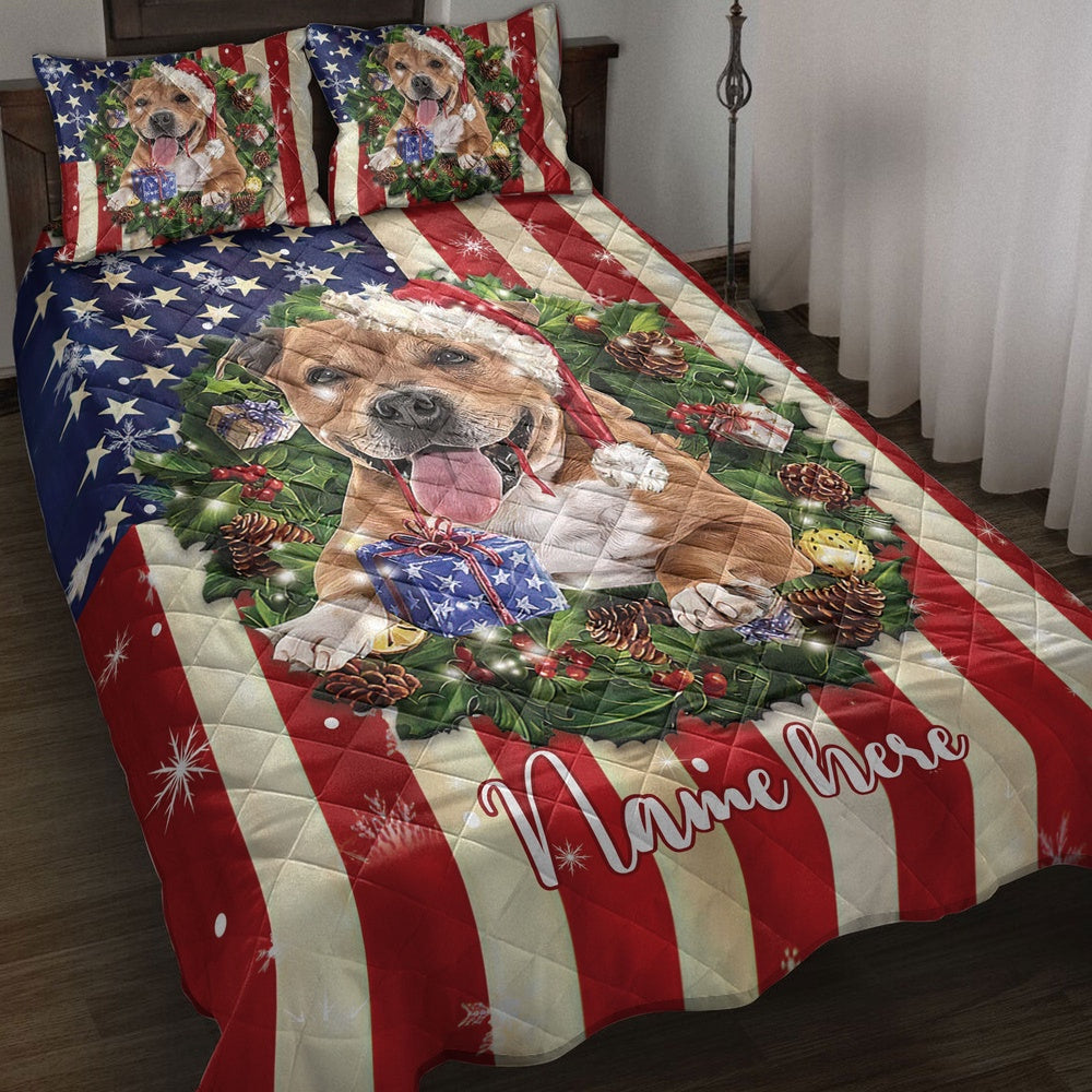 Personalized Pitbull Quilt Set, Pitbull Wearingmas Hat Wreath Quilt Blanket