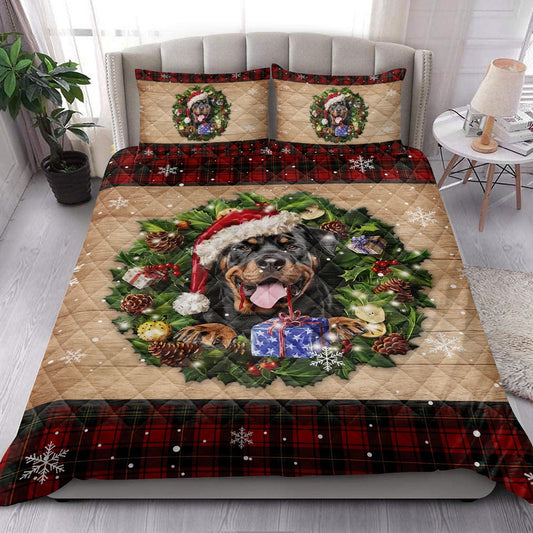 Rottweiler Quilt Set, Rottweiler Dog Wearing Wreath Amas Hat Red Buffalo Plaid Quilt Blanket
