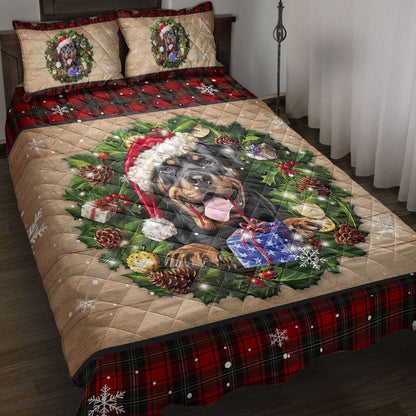 Rottweiler Quilt Set, Rottweiler Dog Wearing Wreath Amas Hat Red Buffalo Plaid Quilt Blanket