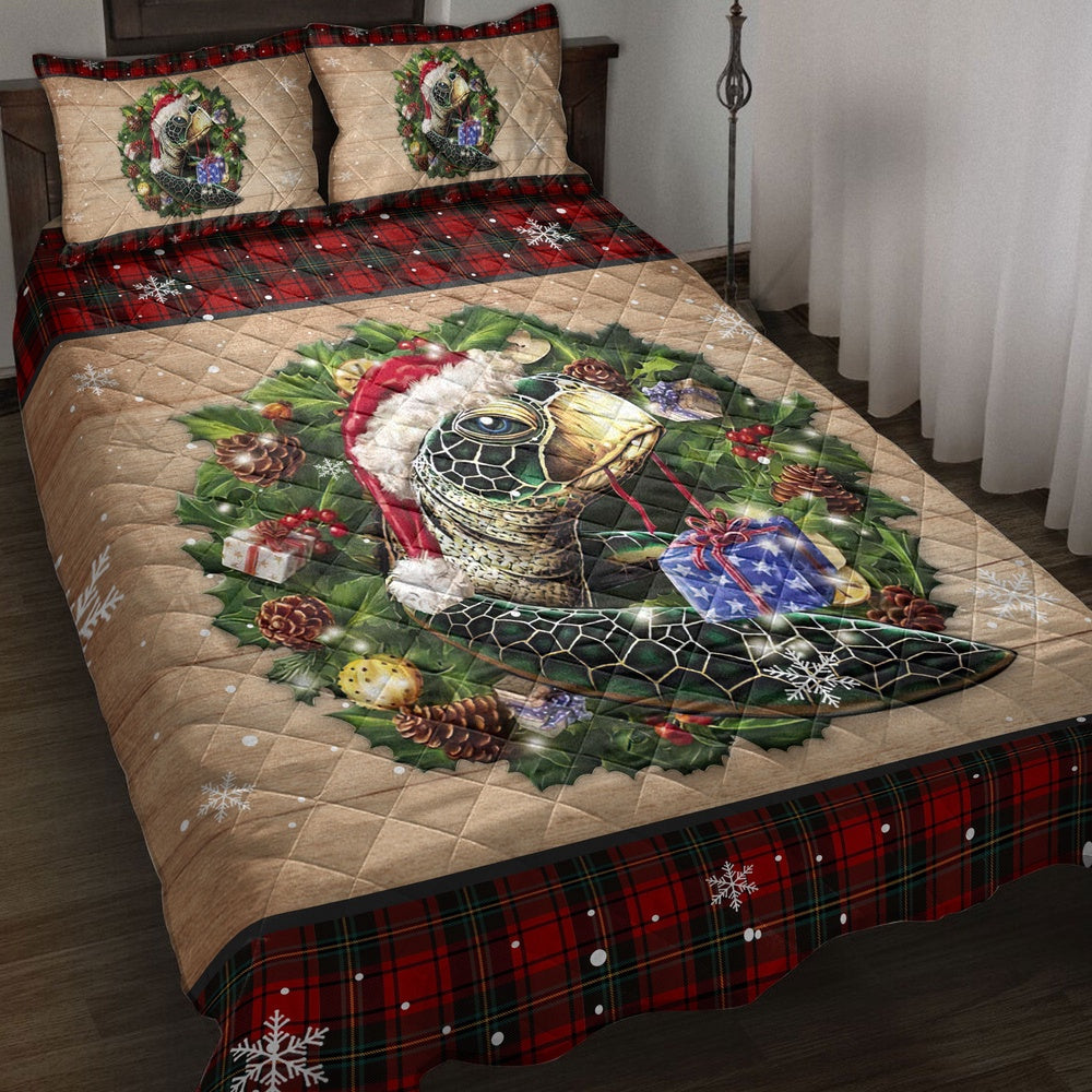 Turtle Quilt Set, Turtle Wearing Wreath Amas Hat Boxes Red Buffalo Plaid Quilt Blanket
