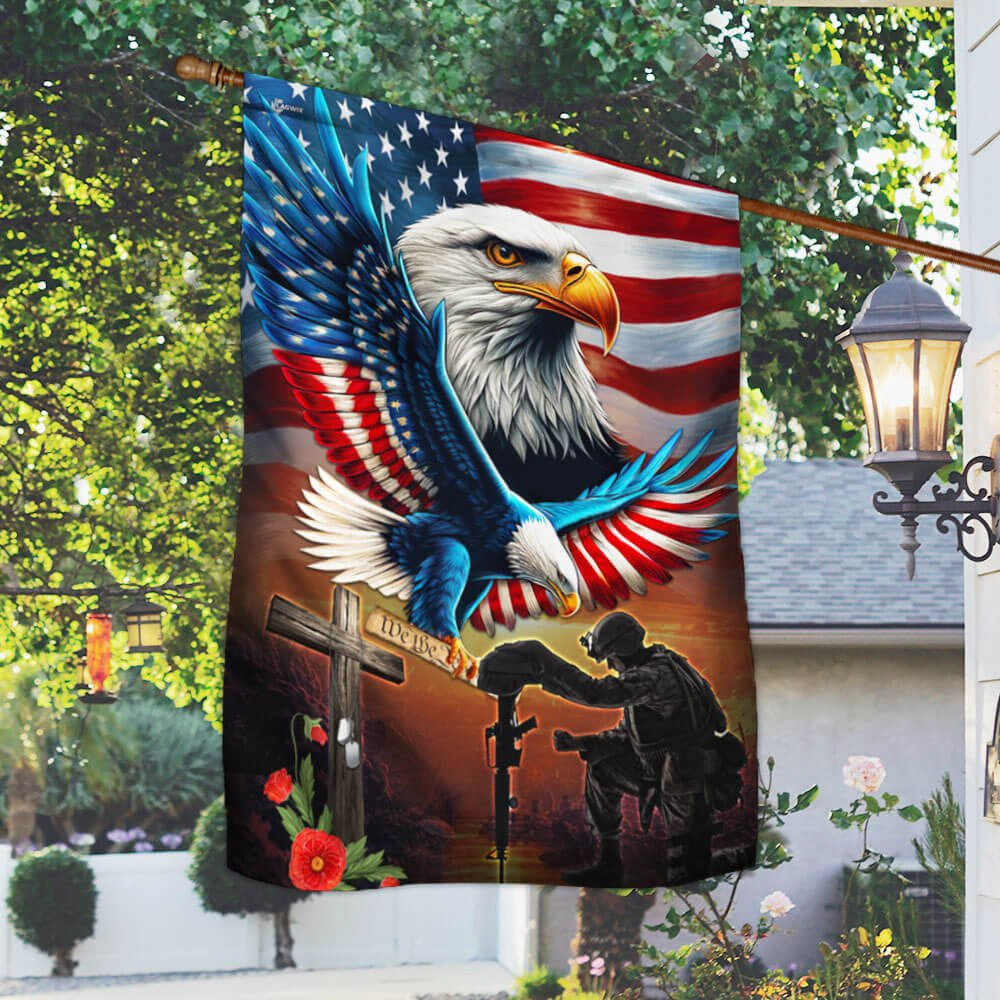 US Veteran Flag, Memorial Day Us Veteran Kneeling Soldier Christian Cross We The People Flag, Veteran Garden Flags