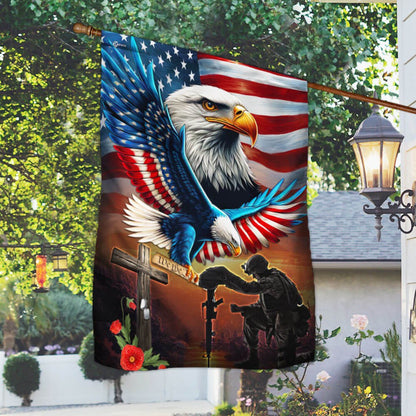 US Veteran Flag, Memorial Day Us Veteran Kneeling Soldier Christian Cross We The People Flag, Veteran Garden Flags