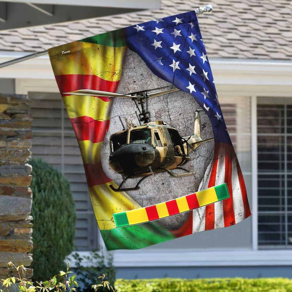 Vietnam Veteran Flags, Huey Helicopter Vietnam Veteran Lest We Forget Flag, American Flag Vietnam
