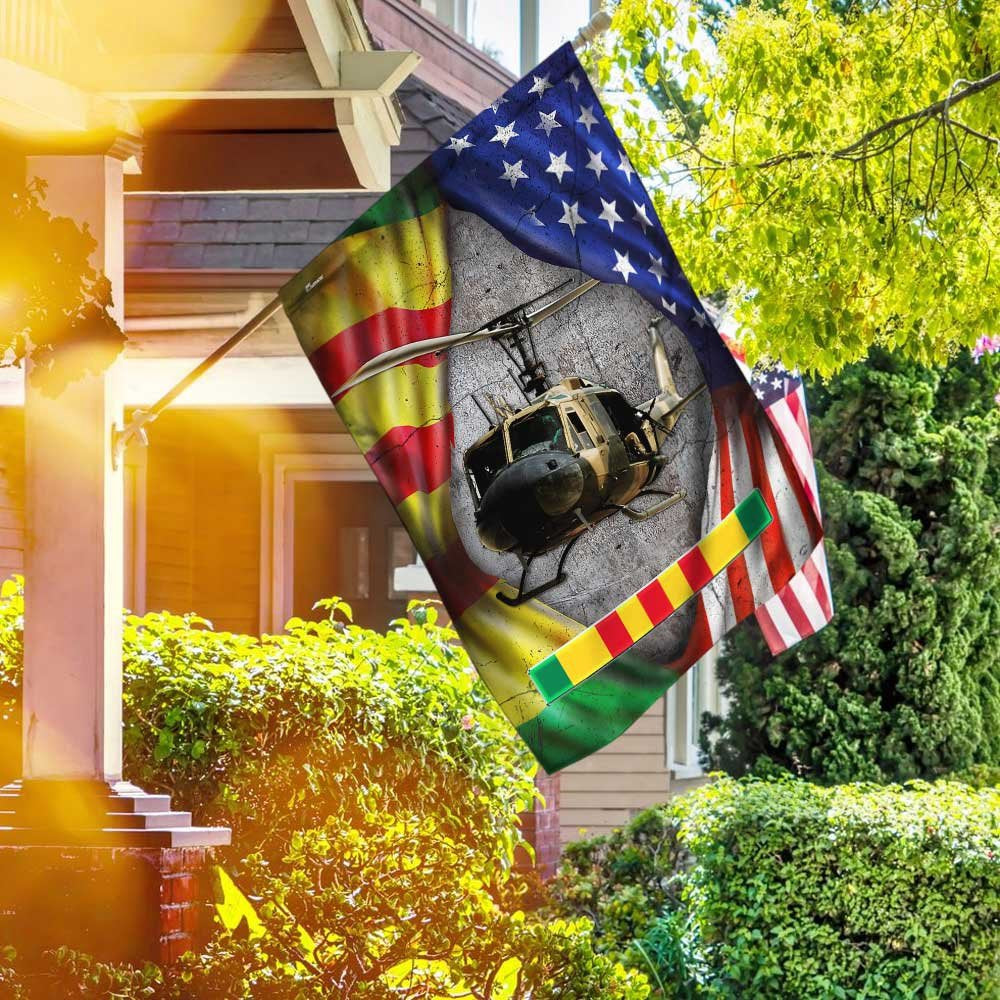 Vietnam Veteran Flags, Huey Helicopter Vietnam Veteran Lest We Forget Flag, American Flag Vietnam
