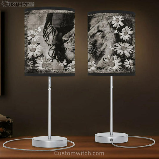 Black And White Jesus Lion Daisy , Lamb Gift Table Lamb - Christian Lamb Gift - Religious Art