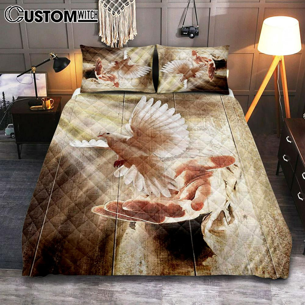 Jesus Hand A Dove On His Hand Quilt Bedding Set Art - Christian Art - Bible Verse Bedroom - Religious Home Decor