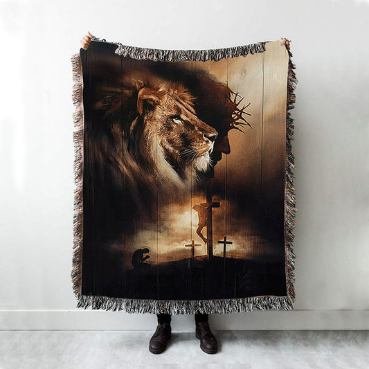 Lion Of Judah Jesus On The Cross Praying With Jesus Woven Blanket - Lion Woven Blanket Print - Christian Throw Blanket - Religious Home Decor