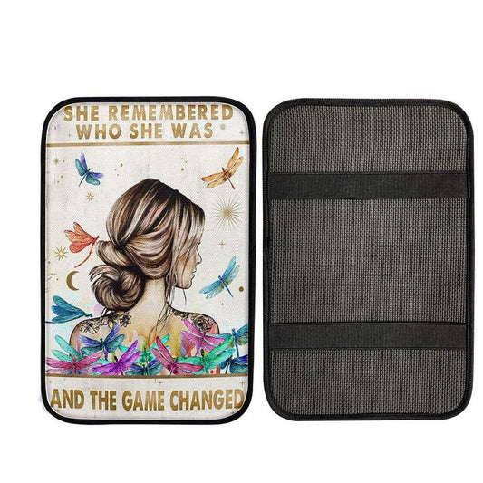 She Remembered Who She Was And The Game Changed Car Center Console Cover - Encouragement Gifts For Women
