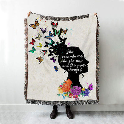 She Remembered Who She Was And The Game Changed Woven Throw Blanket - Motivational Encouragement Gifts For Women