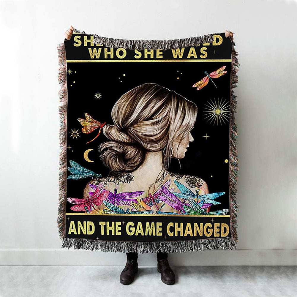 She Remembered Who She Was Woven Throw Blanket - Boho Hippie Dragonfly Decor