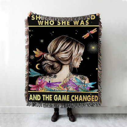 She Remembered Who She Was Woven Throw Blanket - Boho Hippie Dragonfly Decor