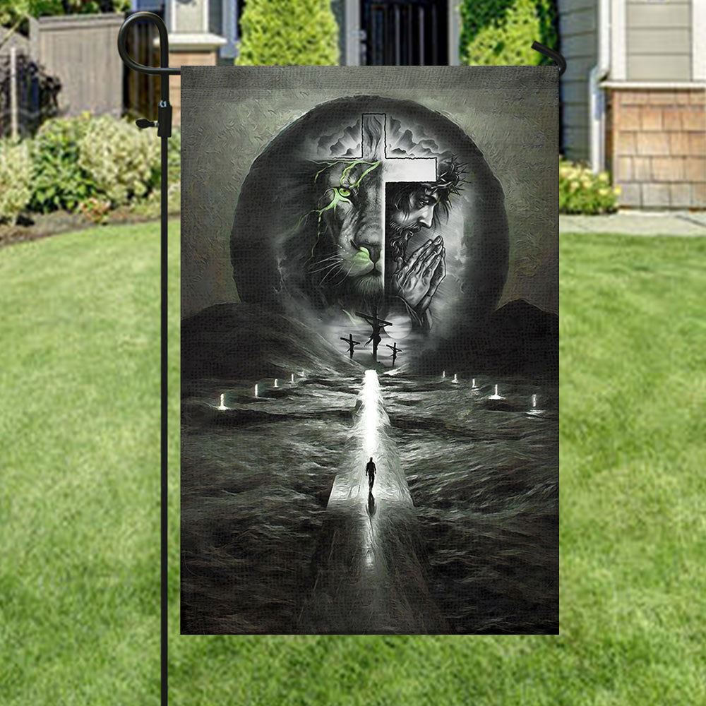 The Lion Of Judah, Christian's Flag, Garden Decor, Garden Flag Stand, Christian Flag, Scripture Flag, Garden Banner